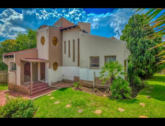 3 BEDROOM DUPLEX FOR SALE IN SUIDEROORD